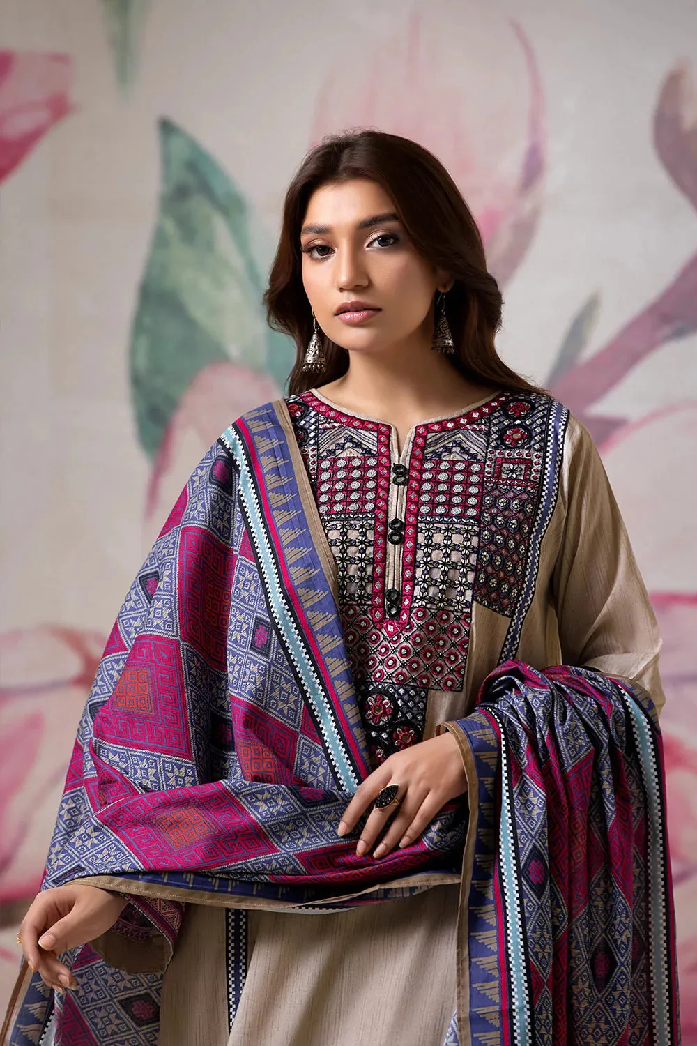 3PC Embroidered Unstitched Lawn Suit KL-2613