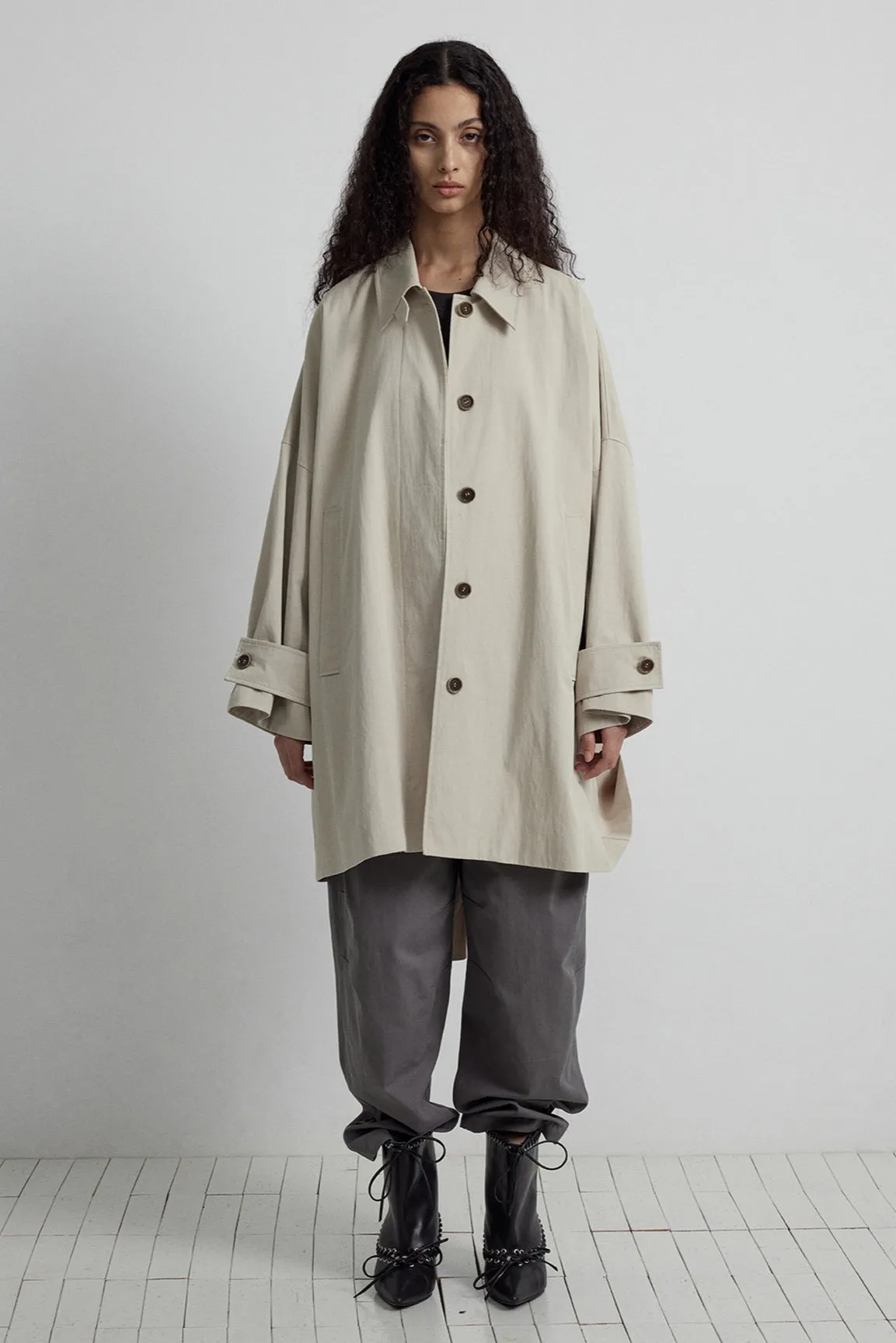 Cotton blend mid-length trench coat with a scarf | 2 color