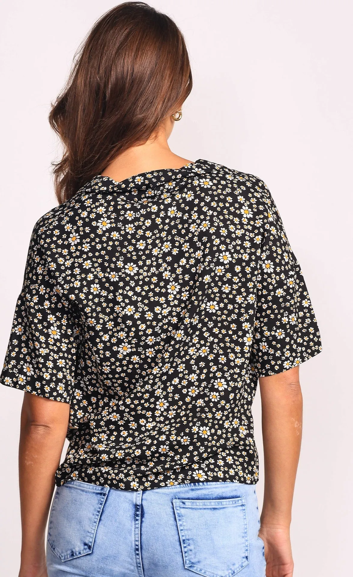 Daisy Print Button Up Top