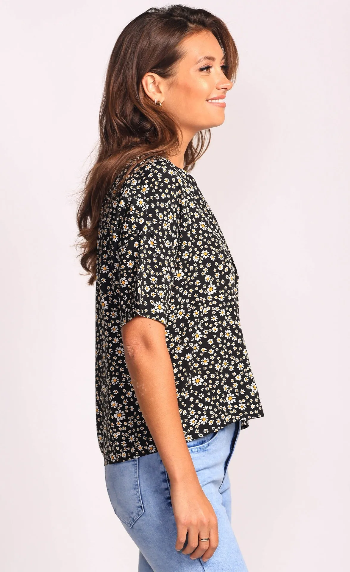 Daisy Print Button Up Top
