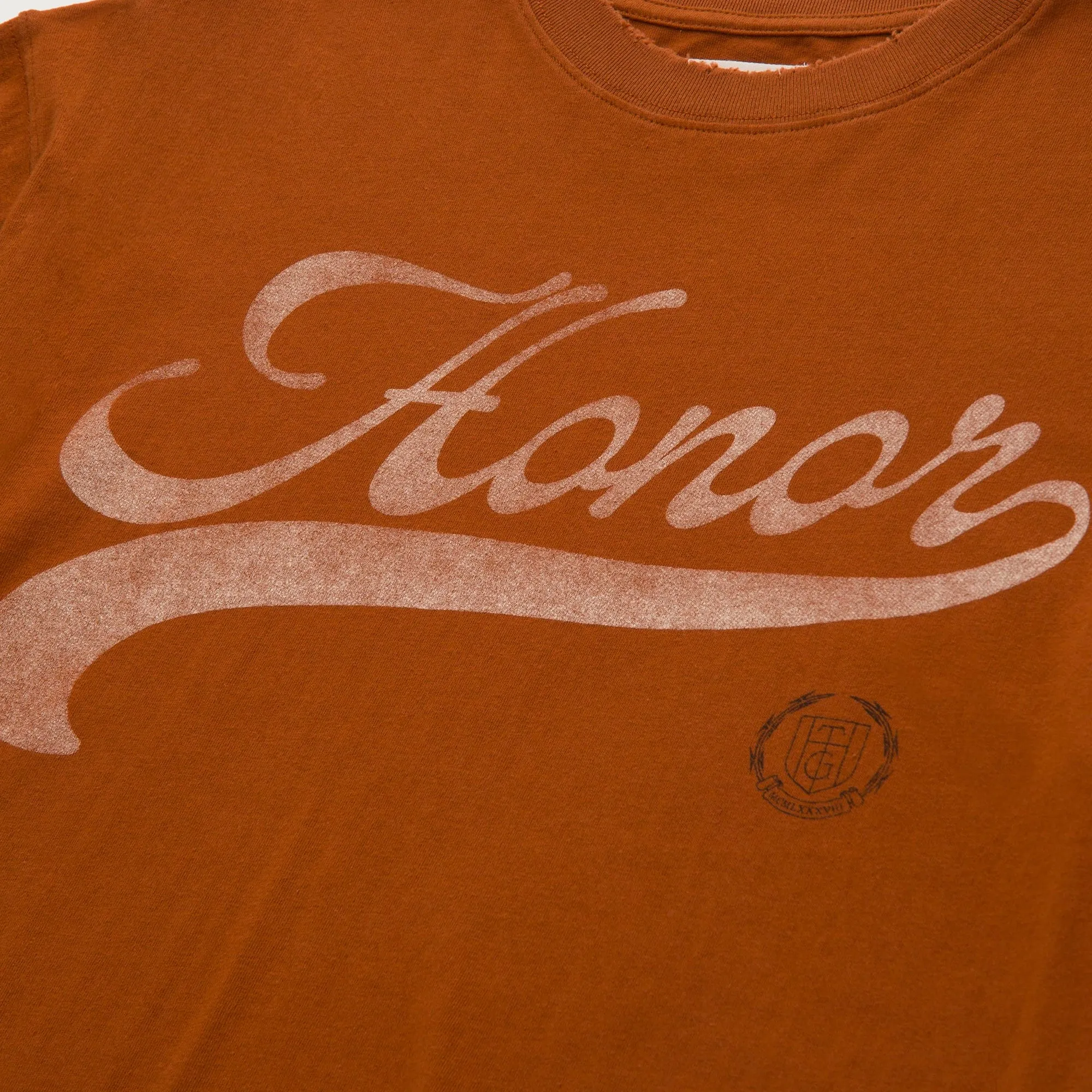 Honor The Gift Mens Holiday Script SS Tee