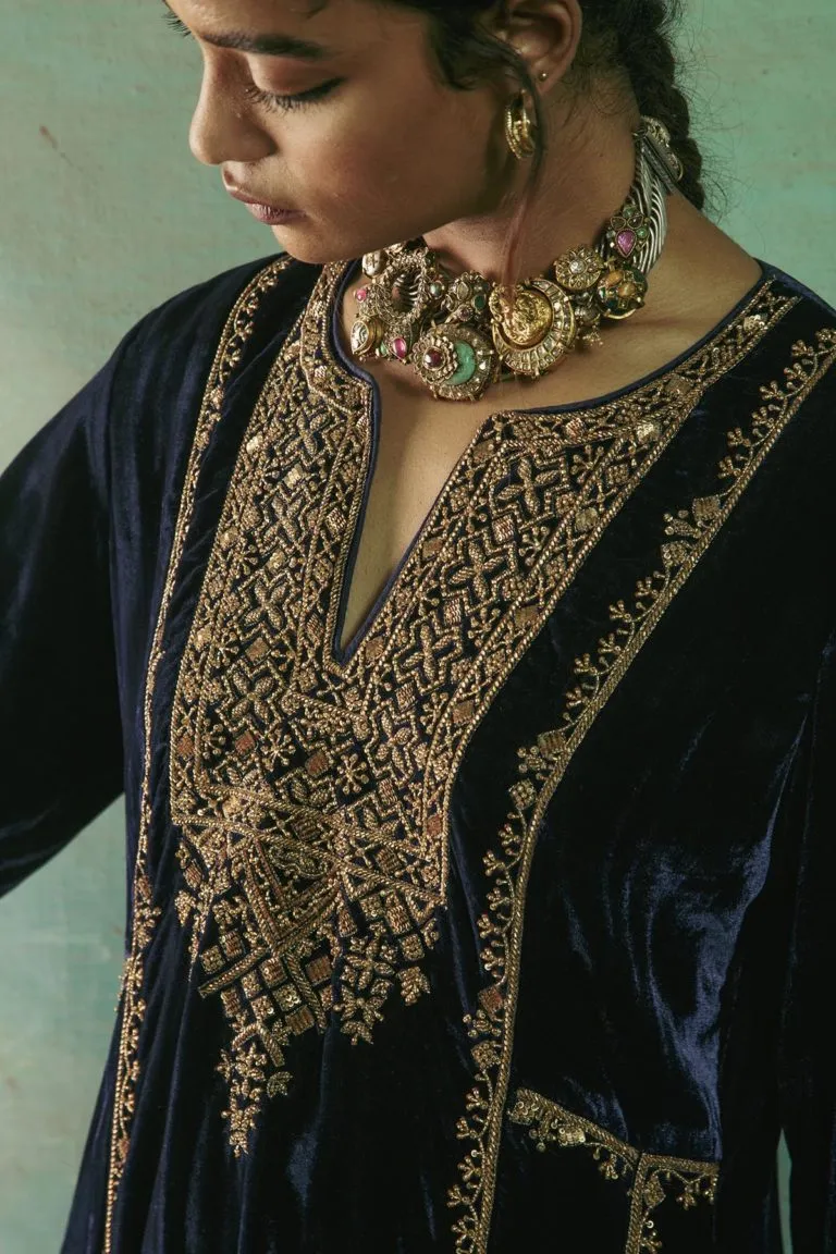 Shabnami Zardozi Kurta Set-Light